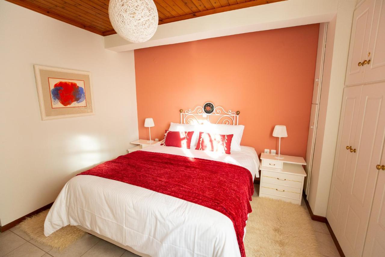 Apartment Kouros Delphi Bagian luar foto